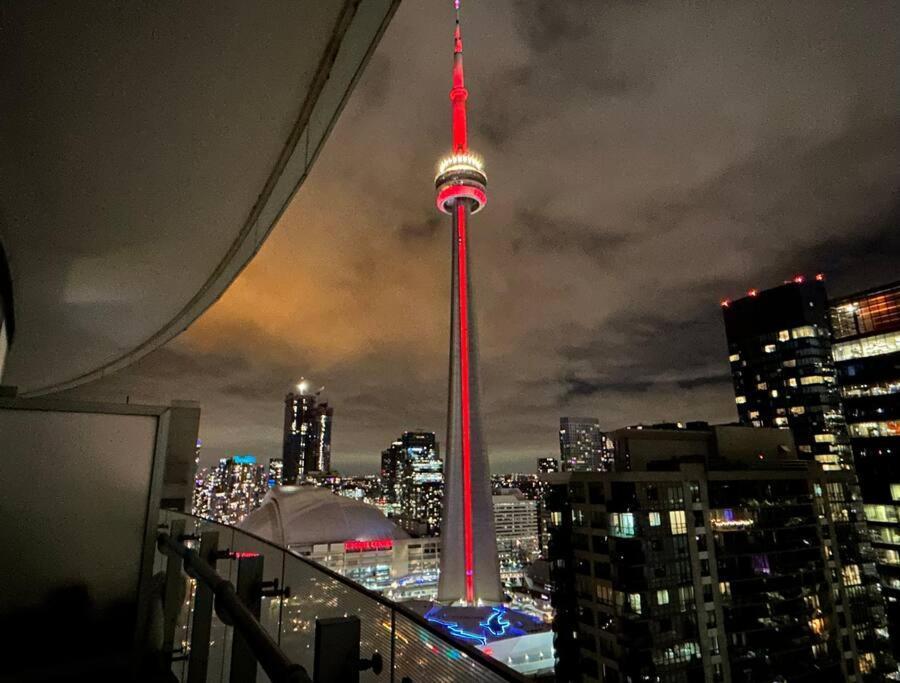 Luxury Condo - Steps To Everything - Balcony View Toronto Eksteriør bilde